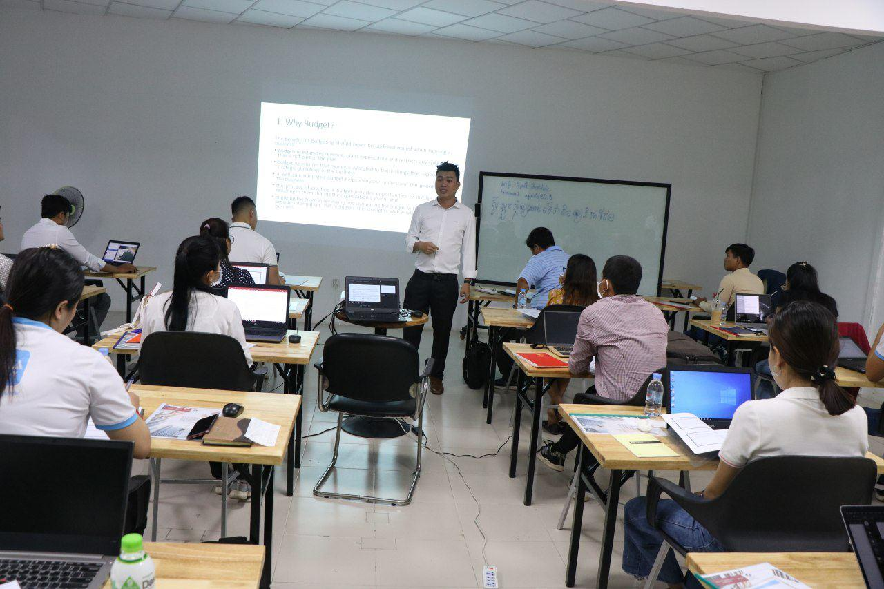 Why APOLLO Business School?
